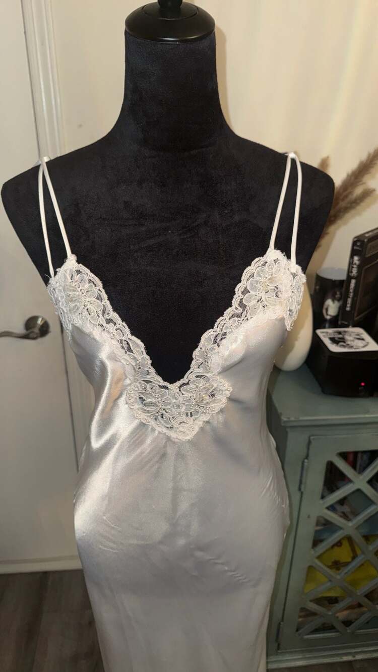 Victoria's Secret Vintage White Satin Lace Trim Midi Slip Nightgown